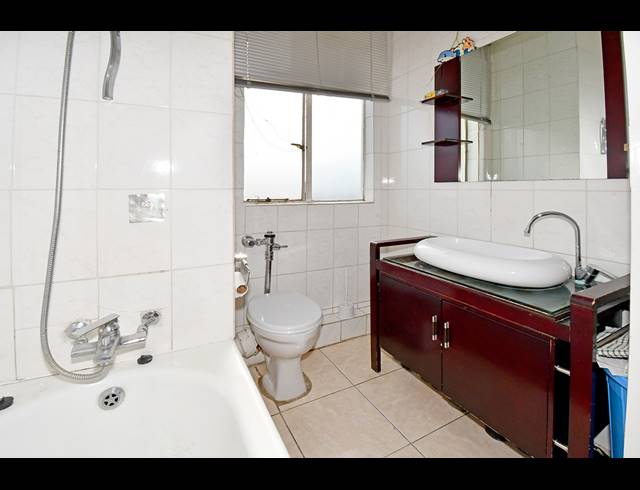 2.5 BEDROOM APARTMENT FOR SALE IN BEDFORD GARDENS